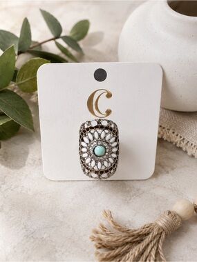 Charming Charlie Silver Turquoise Western Statement Ring NWT Rodeo Boho